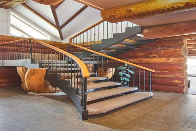 Photo of property in 5 Lapwing Lane, Mount Pleasant, Christchurch, 8081