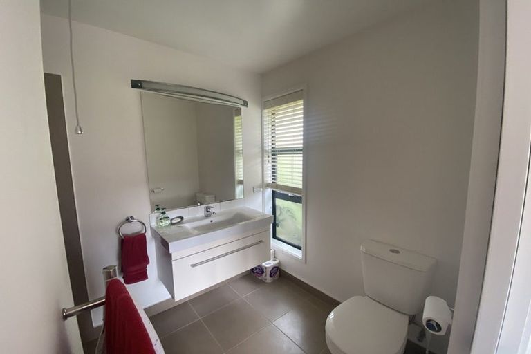 Photo of property in 27 Glentui Place, Waikawa, Picton, 7220