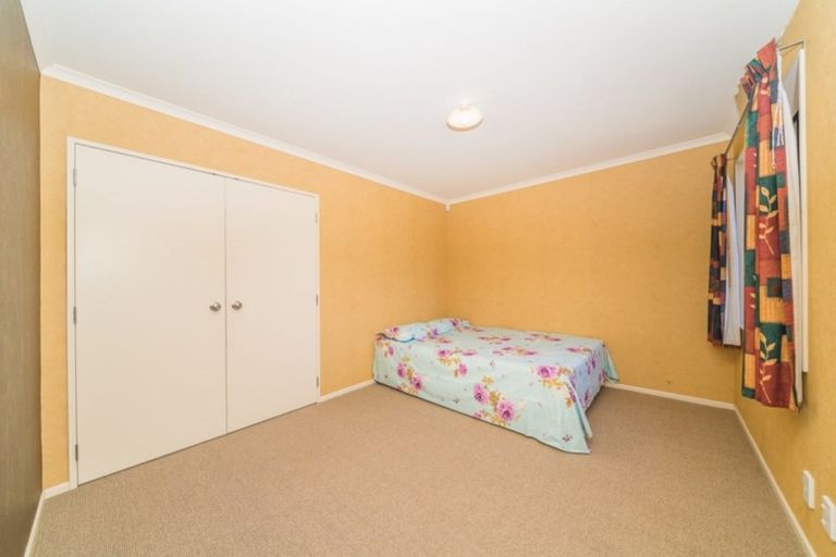 Photo of property in 10 Geneva Terrace, Kelvin Grove, Palmerston North, 4414