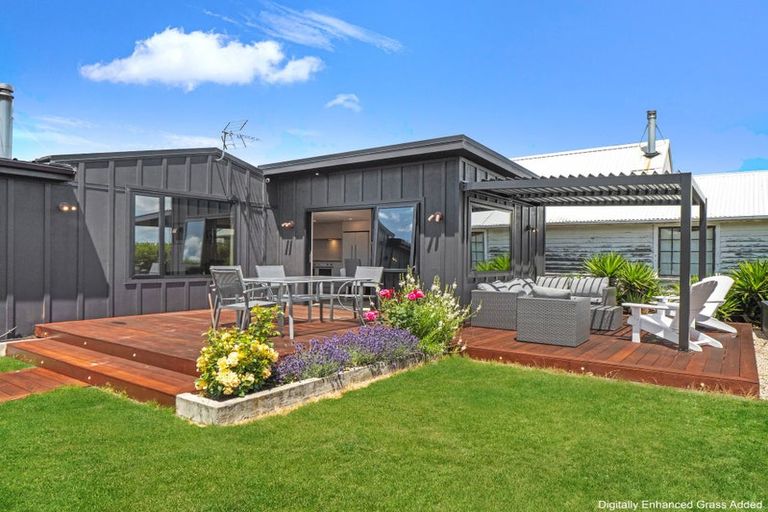 Photo of property in 30 Park Terrace, Waikuku Beach, 7473