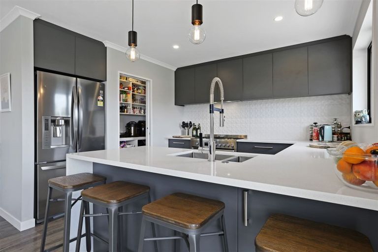 Photo of property in 12 Whincops Road, Halswell, Christchurch, 8025