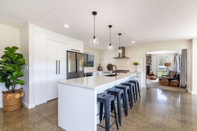 Photo of property in 65 Dalmore Way, Acacia Bay, Taupo, 3385