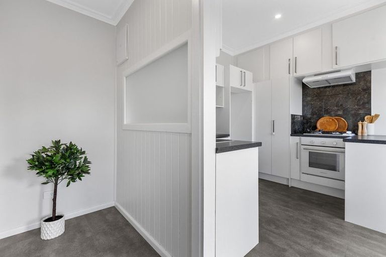 Photo of property in 181 Tukapa Street, Westown, New Plymouth, 4310