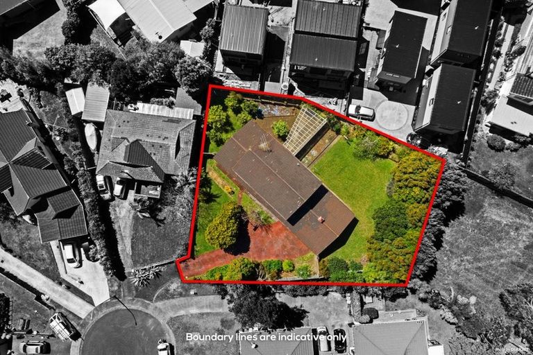 Photo of property in 5 Diosma Place, Botany Downs, Auckland, 2010