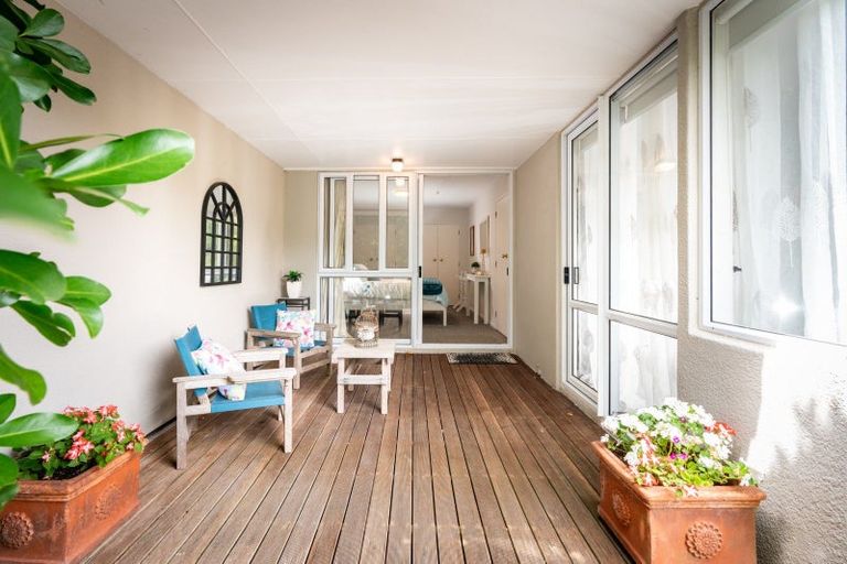 Photo of property in 4 Jacobsen Lane, Ngaio, Wellington, 6035