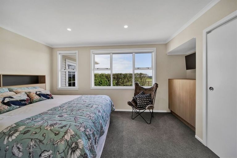 Photo of property in 435 Manawapou Road, Hawera, 4672