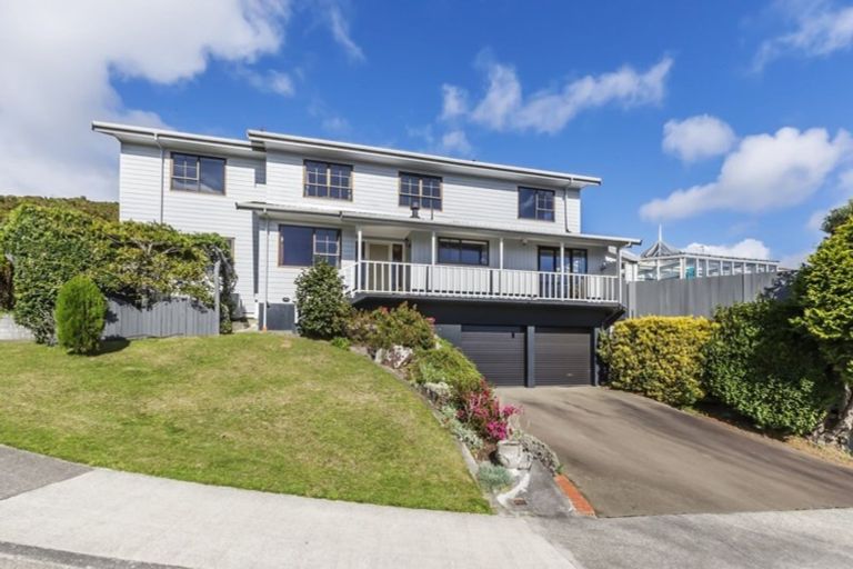 Photo of property in 56 Woodman Drive, Tawa, Wellington, 5028