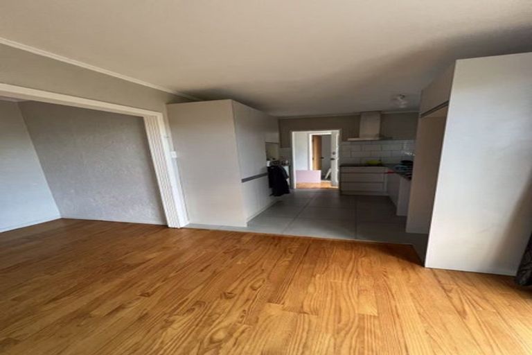 Photo of property in 10 Wordsworth Road, Manurewa, Auckland, 2102