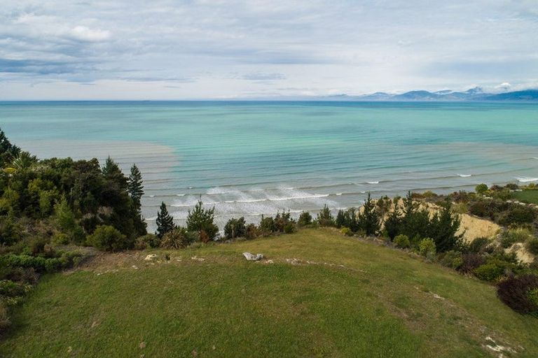 Photo of property in 60 Tasman Cliffs Lane, Tasman, Upper Moutere, 7173