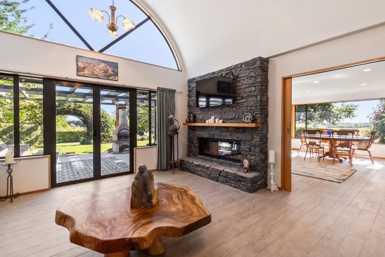 Photo of property in 90 Spur Road, Hadlow, Timaru, 7975