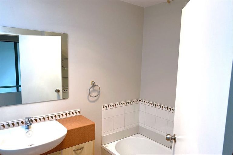 Photo of property in 168 Strickland Street, Sydenham, Christchurch, 8023