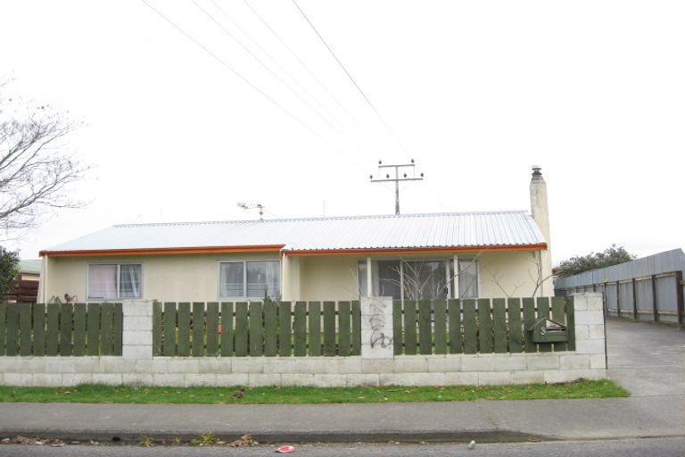 Photo of property in 3 Walton Place, Flaxmere, Hastings, 4120