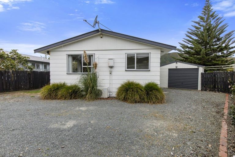 Photo of property in 3/6 Awamutu Grove, Waiwhetu, Lower Hutt, 5010