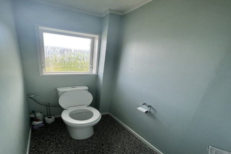 Photo of property in 14b Zande Terrace, Tawa, Wellington, 5028