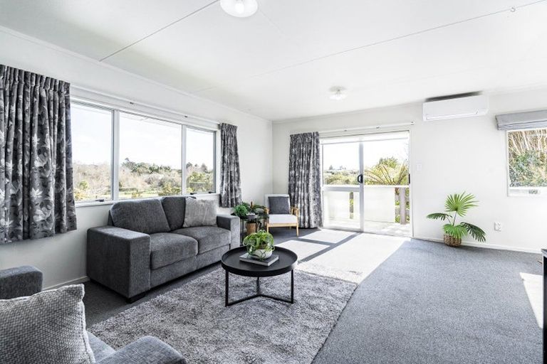 Photo of property in 5 Jensen Place, Frankleigh Park, New Plymouth, 4310