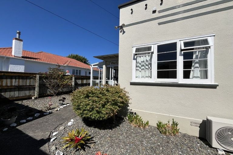 Photo of property in 98/98a Weraroa Road, Levin, 5510