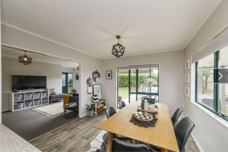 Photo of property in 102 Roberts Line, Kelvin Grove, Palmerston North, 4414