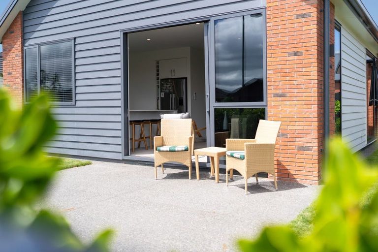 Photo of property in 10 Garland Lane, Leamington, Cambridge, 3432