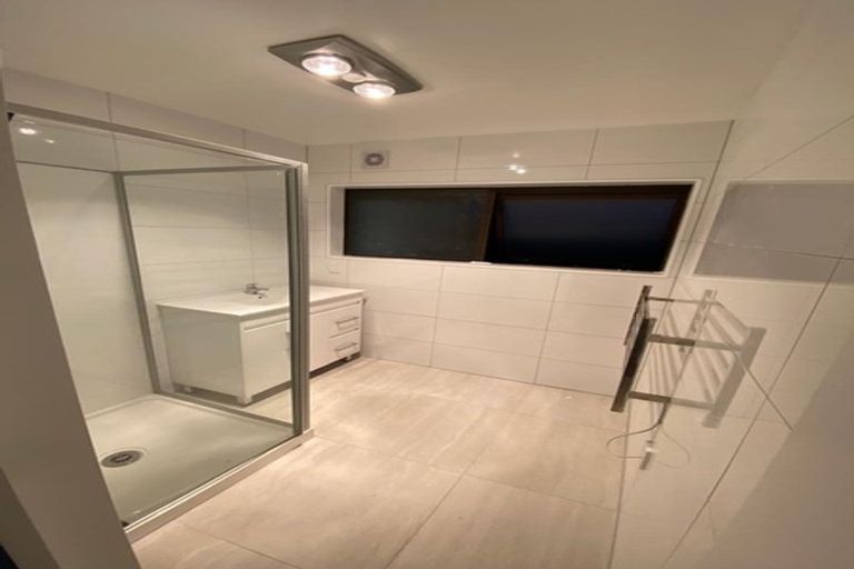 Photo of property in 2/111 Whitford Road, Somerville, Auckland, 2014