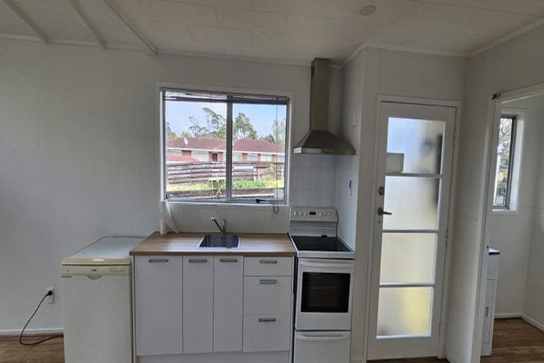Photo of property in 2 Tuna Place, Manurewa, Auckland, 2102