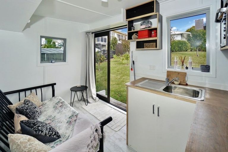 Photo of property in 8c Wiltshire Place, Te Puke, 3119