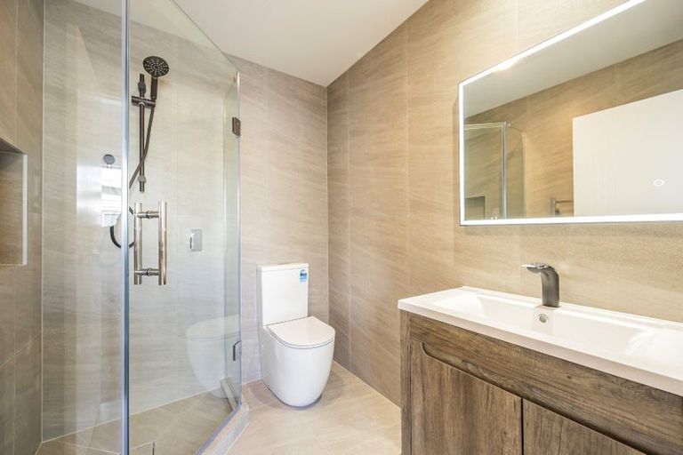 Photo of property in 1d Tudor Place, Mairangi Bay, Auckland, 0630