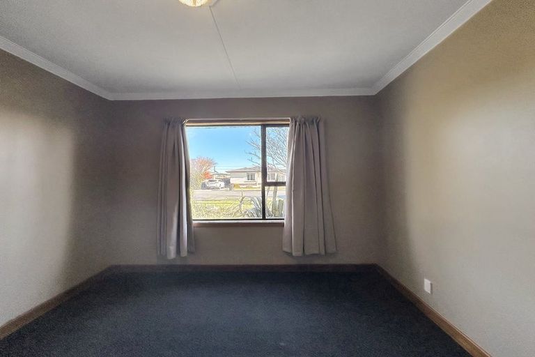 Photo of property in 16 Milton Street, Gore, 9710