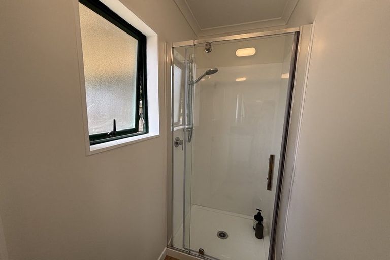 Photo of property in 34 Curletts Road, Sockburn, Christchurch, 8042