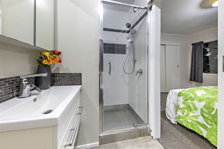 Photo of property in 5 Flamingo Court, Goodwood Heights, Auckland, 2105