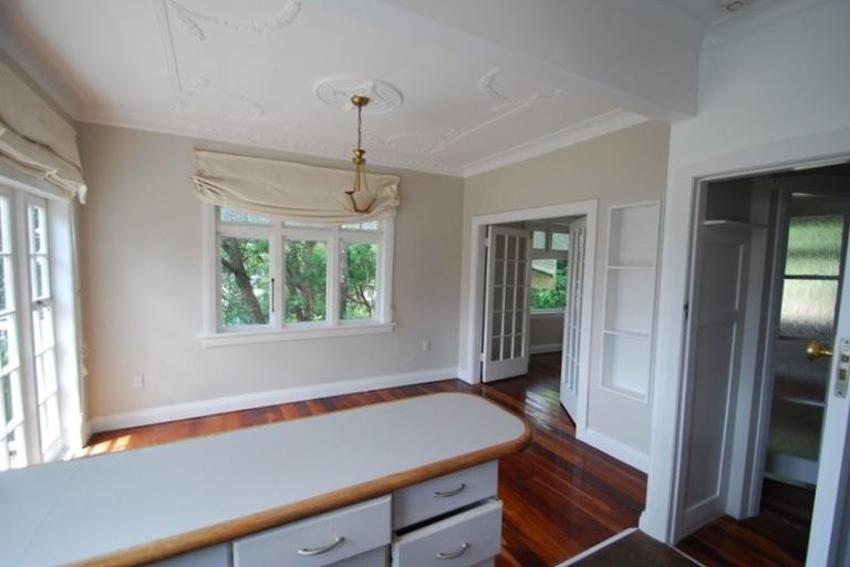 Photo of property in 28 Barnard Street, Wadestown, Wellington, 6012