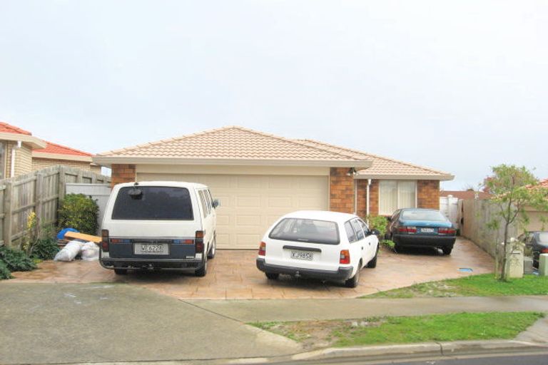 Photo of property in 8 Frederick Reece Drive, The Gardens, Auckland, 2105