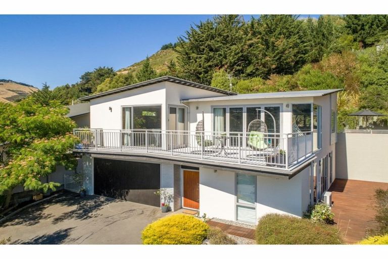 Photo of property in 5 Emerald Lane, Cashmere, Christchurch, 8022