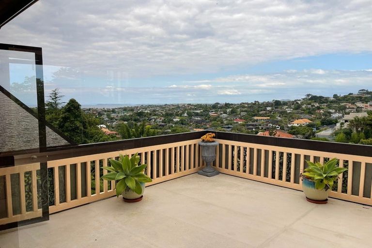 Photo of property in 94 Arran Road, Browns Bay, Auckland, 0630