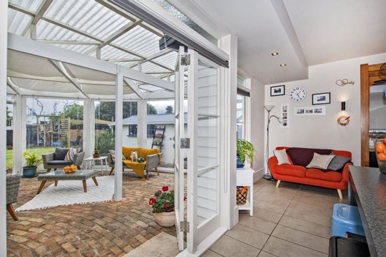 Photo of property in 20 Dinniss Avenue, Regent, Whangarei, 0112