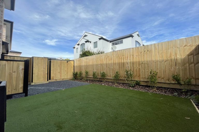 Photo of property in 12 Mohua Lane, Upper Riccarton, Christchurch, 8041