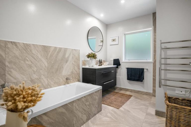 Photo of property in 44 Browns Drive, Waihi Beach, 3611