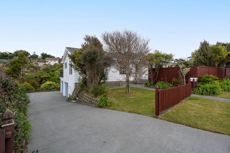 Photo of property in 10 Mallard Grove, Churton Park, Wellington, 6037