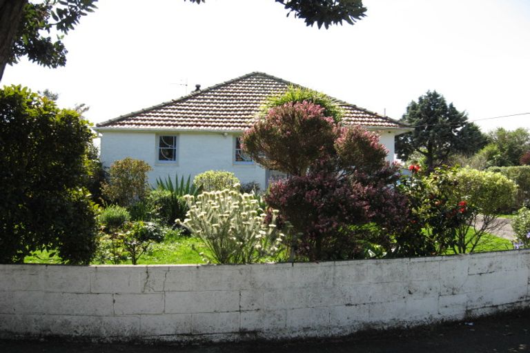 Photo of property in 15 Melvill Grove, Waterloo, Lower Hutt, 5011