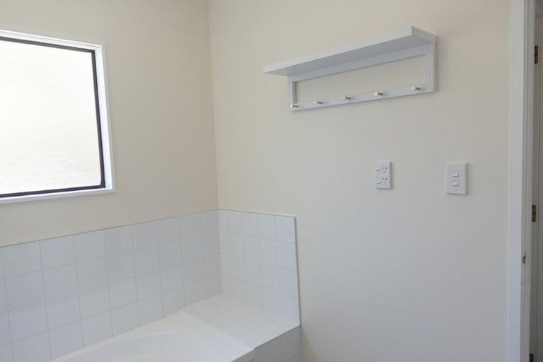 Photo of property in 1/163 Balmain Road, Birkenhead, Auckland, 0626