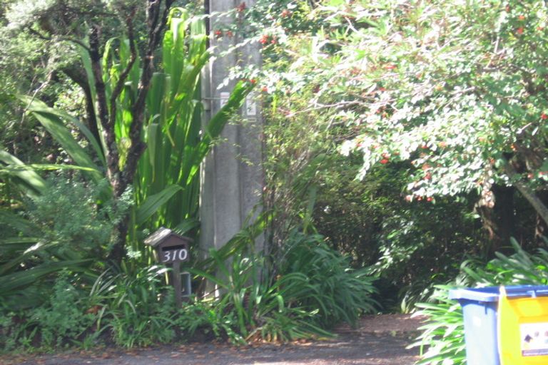 Photo of property in 310 Titirangi Road, Titirangi, Auckland, 0604