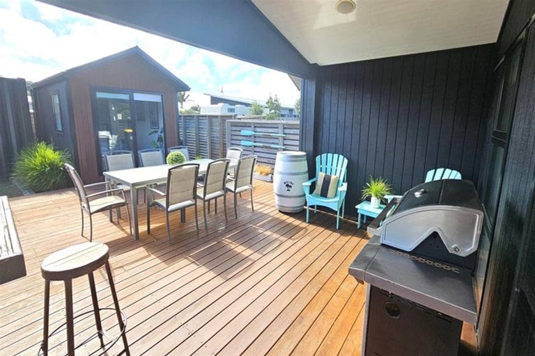 Photo of property in 108 Kelly Jade Avenue, Matarangi, Whitianga, 3592