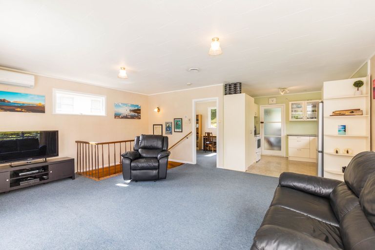 Photo of property in 49 Foster Avenue, Huia, Auckland, 0604