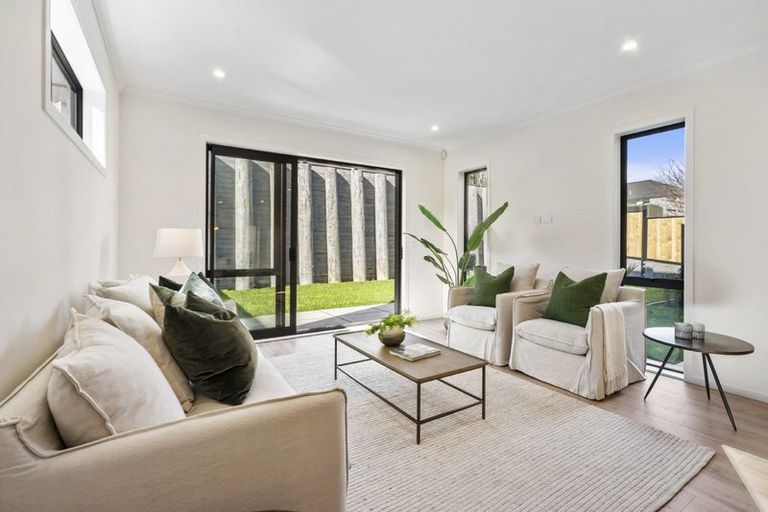 Photo of property in 59 Roundel Crescent, Whenuapai, Auckland, 0618