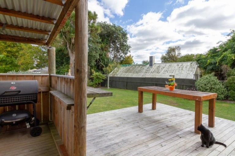 Photo of property in 25 Galway Avenue, Hokowhitu, Palmerston North, 4410