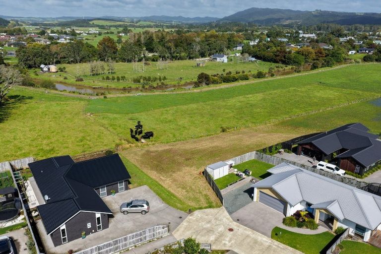 Photo of property in 8 Dram Way, Waipu, 0510