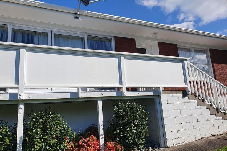 Photo of property in 1/41 Chequers Avenue, Glenfield, Auckland, 0629