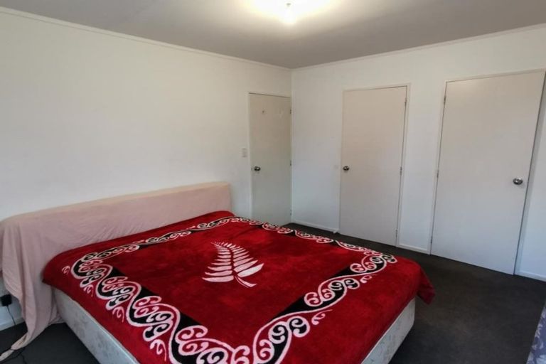 Photo of property in 73 Chichester Drive, Rosehill, Papakura, 2113