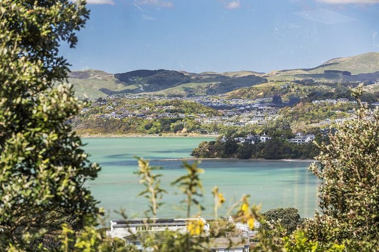 Photo of property in 94 Mana View Road, Paremata, Porirua, 5026