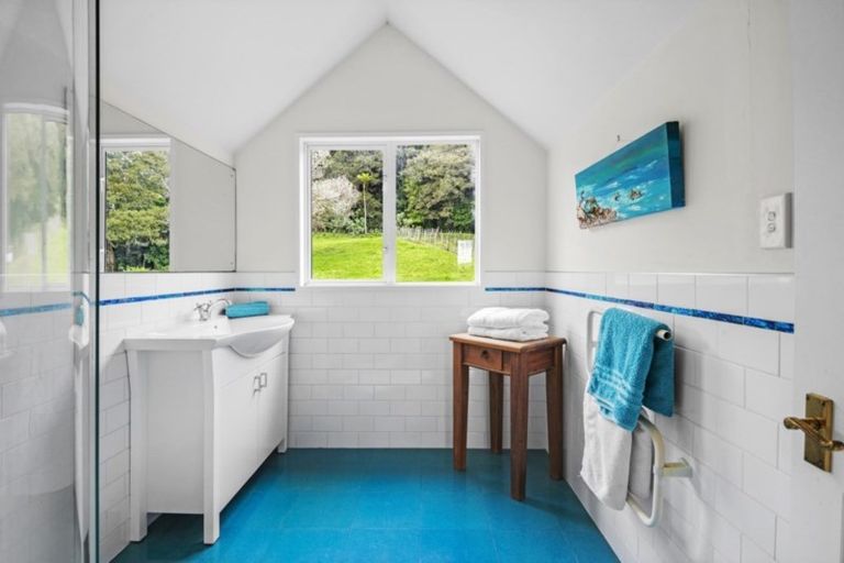 Photo of property in 187 Kimptons Road, Brookby, Manurewa, 2576