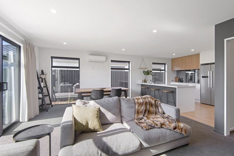 Photo of property in 7/21 Blakes Road, Belfast, Christchurch, 8051